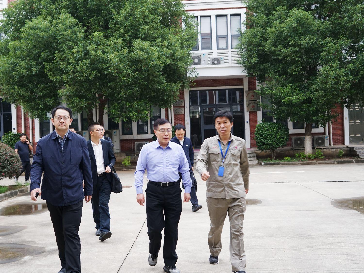 中国工业经济联合会熊梦书记一行到凯美特气视察工作